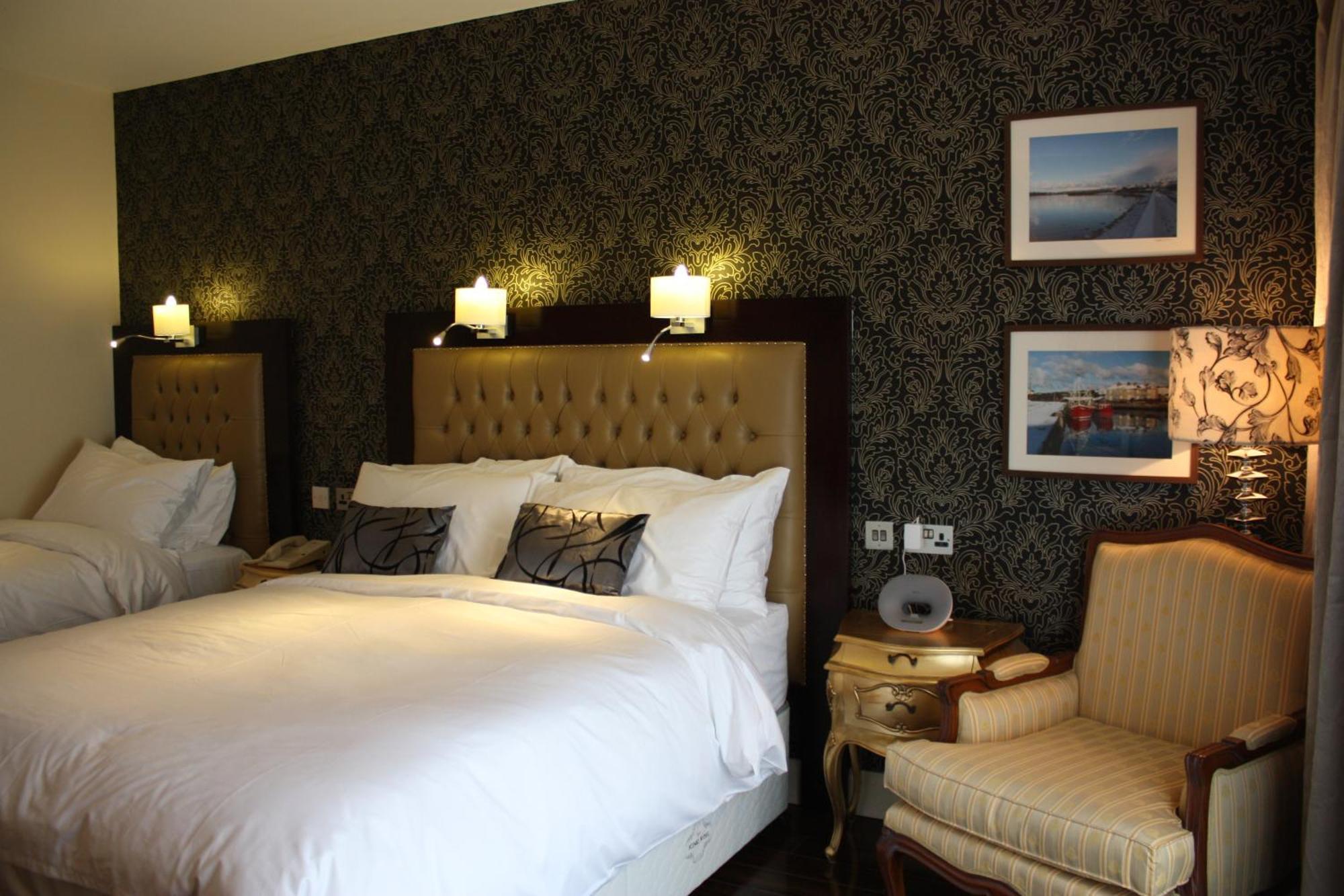 The Talbot Hotel Belmullet Exterior photo