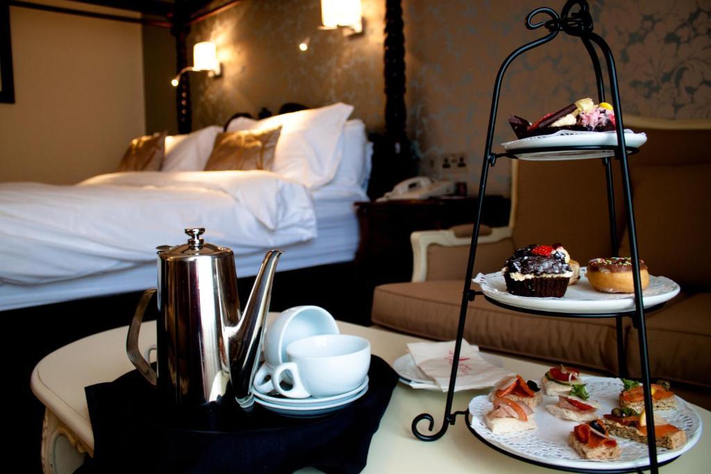 The Talbot Hotel Belmullet Room photo